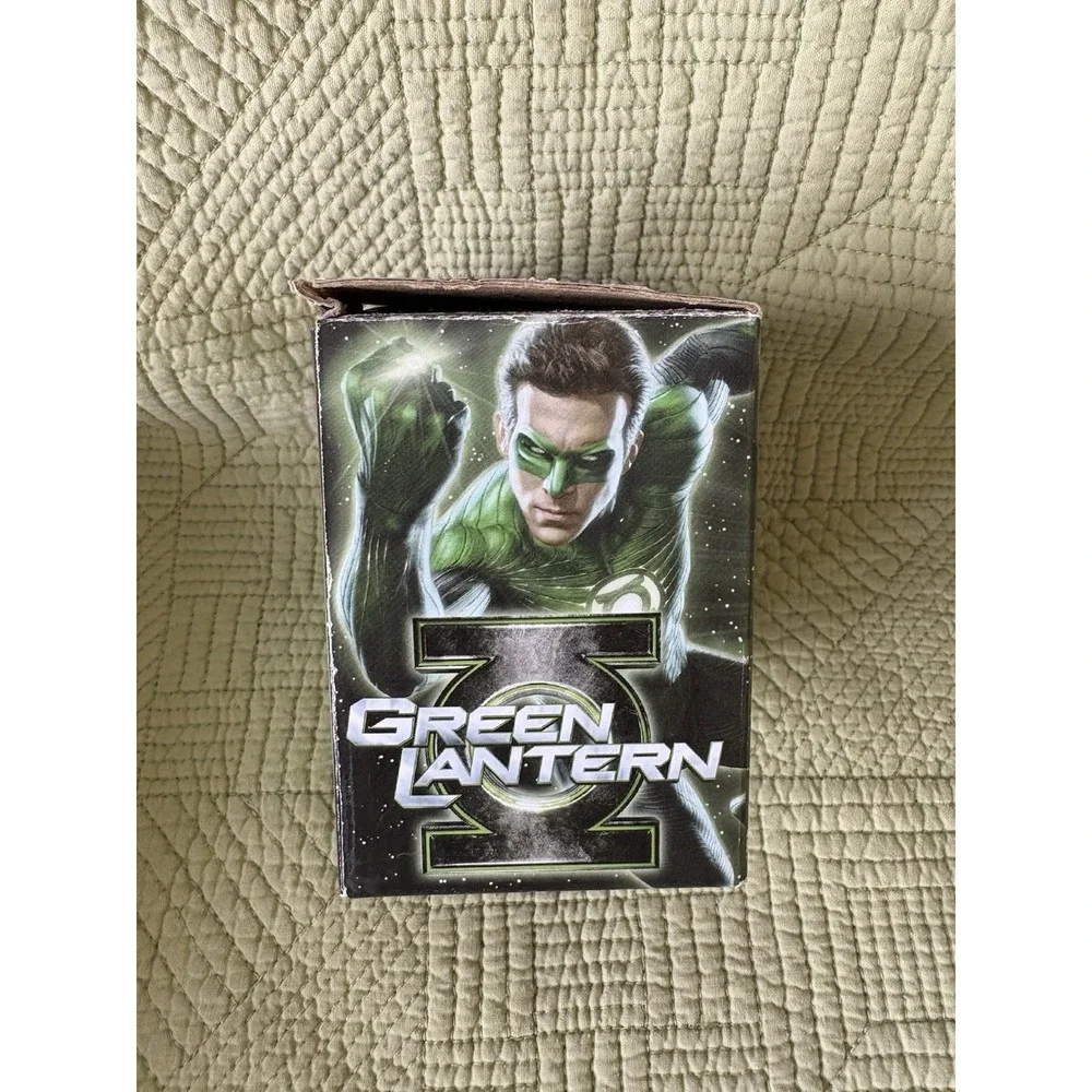 NECA Green Lantern Sculpted Resin Symbol Paperweight DC Comics 2011 w/ Box